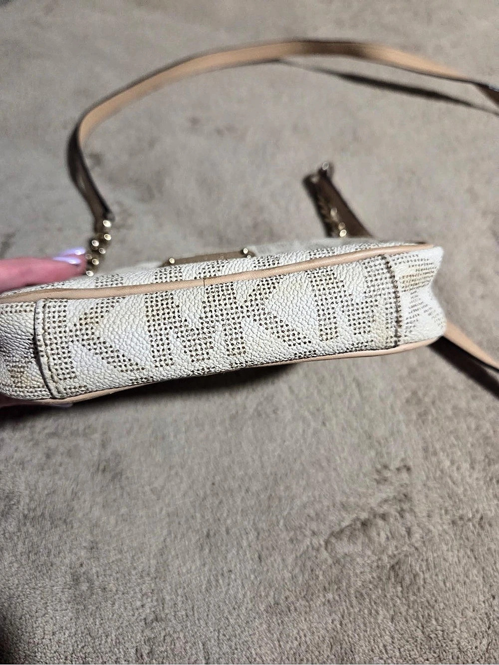 Michael Kors Jet Set Large Logo Crossbody Bag Beige & White - Picture 5 of 7